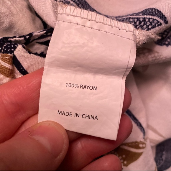 Molokai / Lanikai Vintage 100% Rayon Shirt -White and Navy palms Hawaiian shirt - Picture 7 of 7